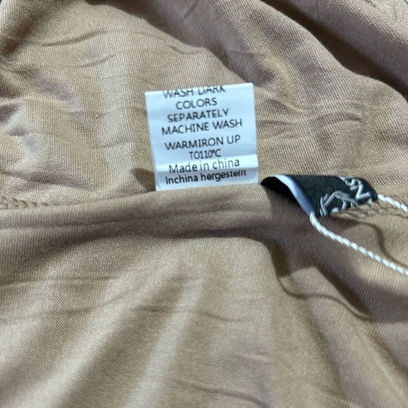 Romanstii Women's Tan Sleeveless Top - Picture 9 of 13